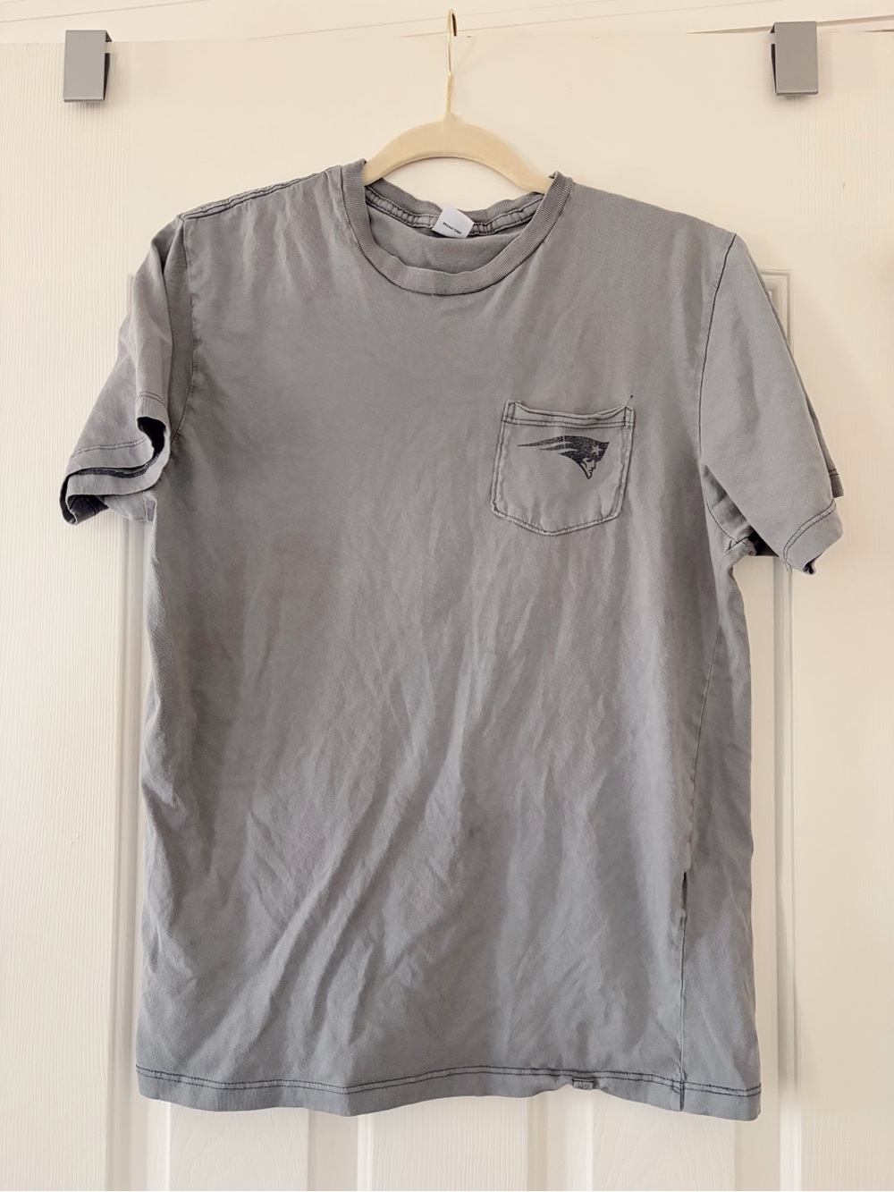 Vintage Gray Patriots Pocket T-Shirt